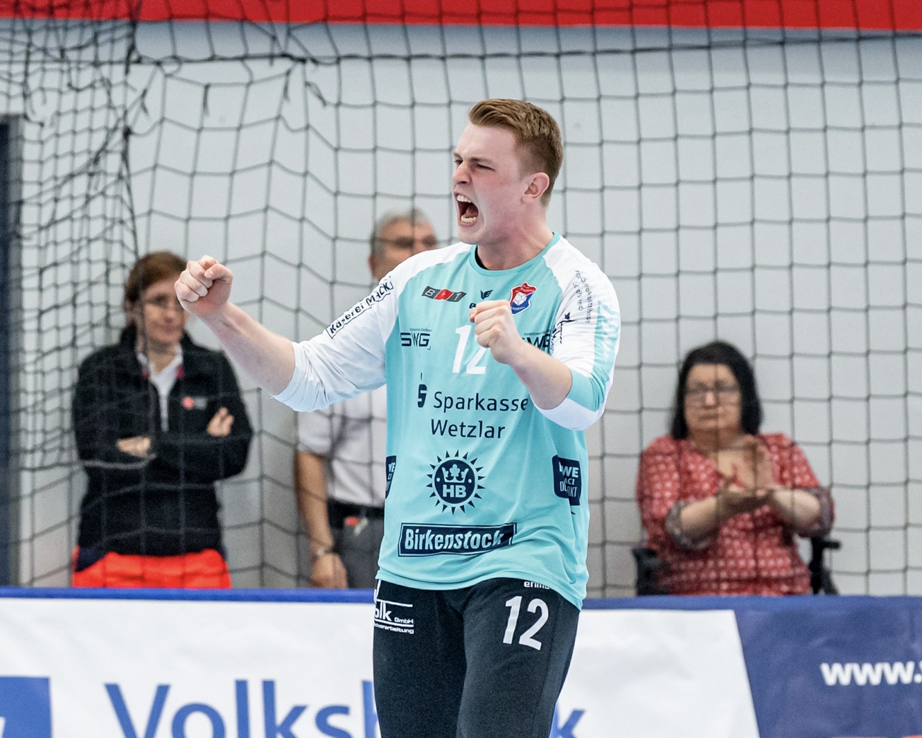 Simon bleibt doch