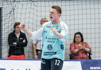 Simon bleibt doch