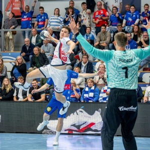tvhberg023_lr