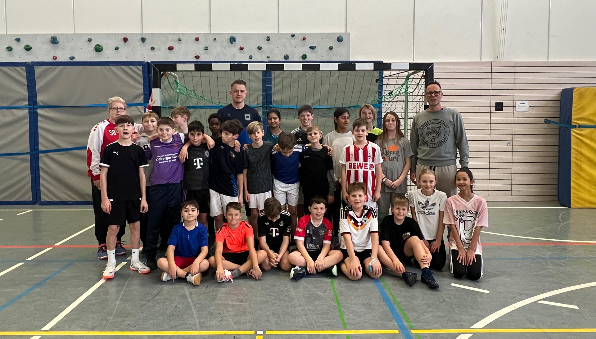 Simon besucht Singbergschule Wölfersheim
